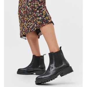 Vagabond Kenova Black Chelsea Boots